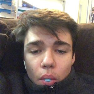 Meet your Posher, Joshua